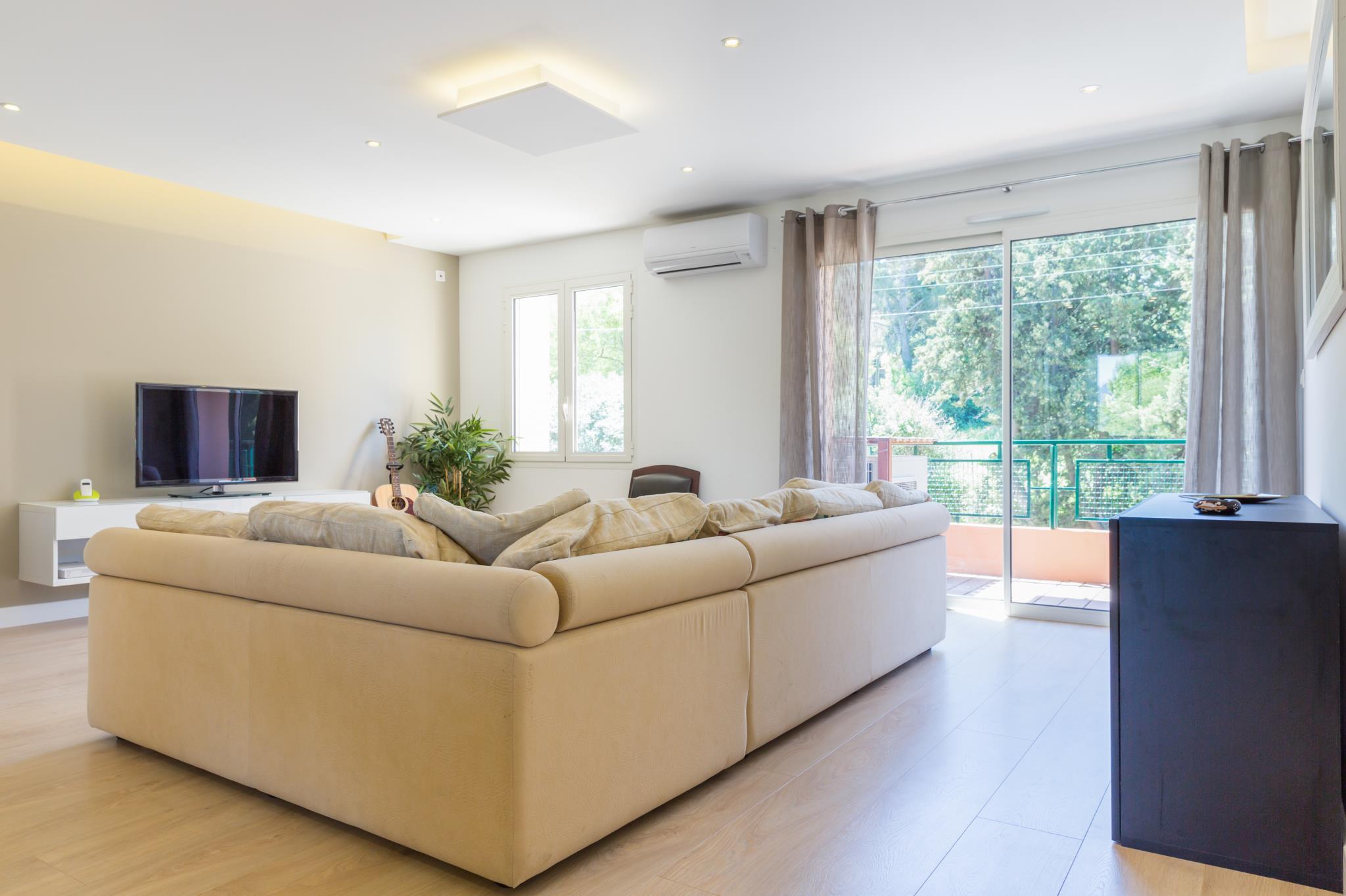 툴롱 호텔 추천 대표 이미지